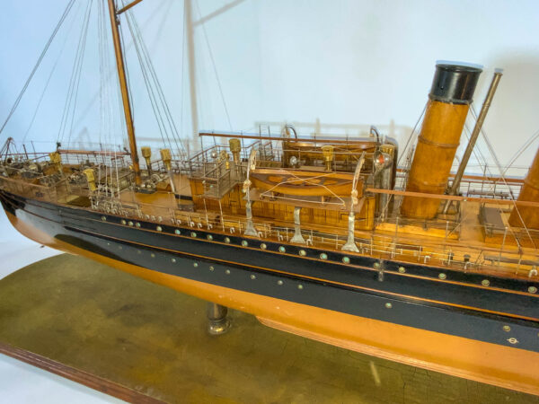 Builders Dockyard Model of the Passenger Steamer TSS COLCHESTER - Image 15