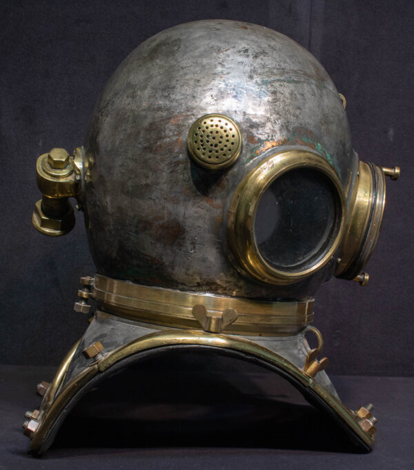 Period Style Three Light, 12 Bolt C.E. Heinke Dive Helmet - Image 4