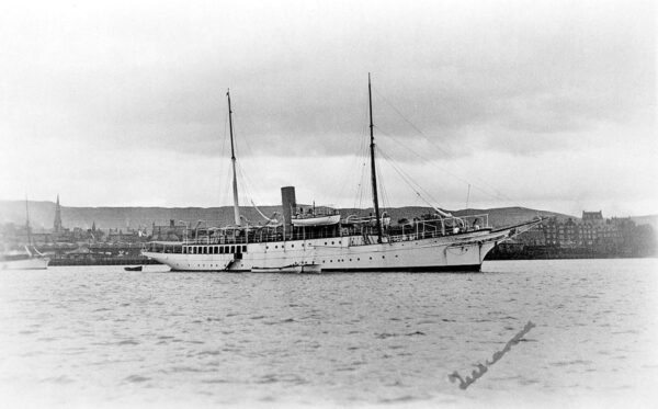 Cased Builders Dockyard Half Hull Model of the Steam Yacht TUSCARORA - Image 15