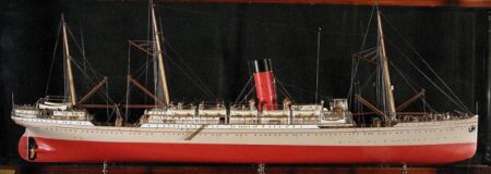 Union Castle Liner R.M.S. CARISBROOK CASTLE