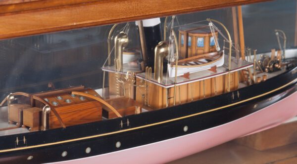 Steam Steel Screw Tug CRUISER - Image 3