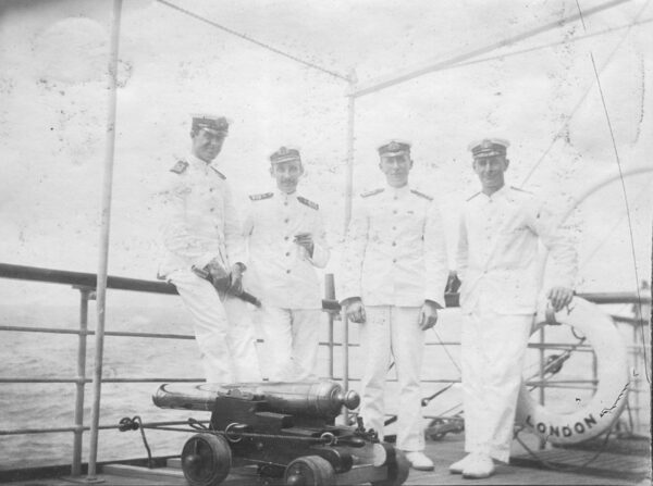 Half Hull Builders Dockyard Model- Twin Screw Steam Yacht IVY - Image 8
