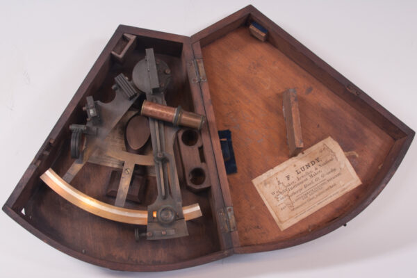 Ainsley Sextant