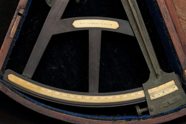 Cased Octant by WF Cannon of London - Image 3