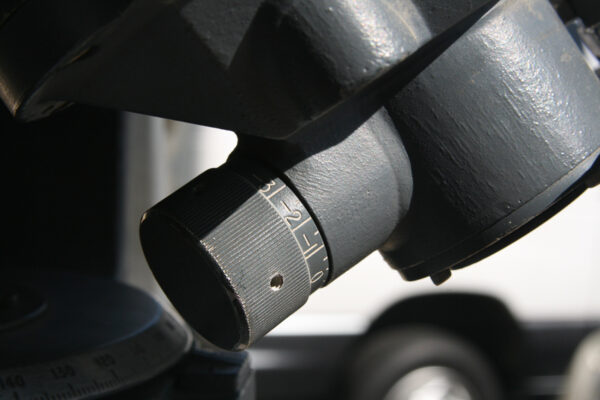 U.S. Navy 20 x 120 Bridge Binoculars - Image 5
