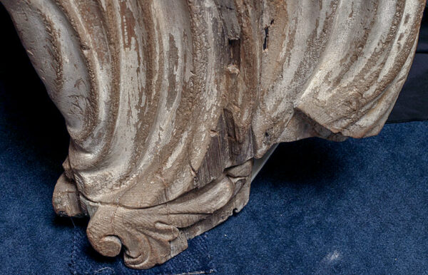 Graceful Figure - Image 2