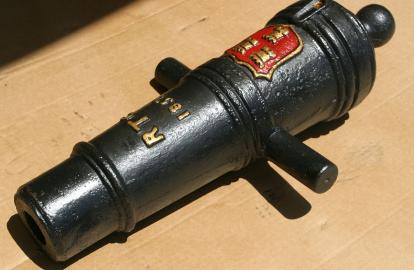 British Royal Transportation Company Tide Signalling Cannon
