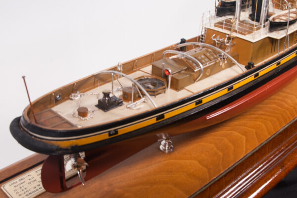 Full Builders Dockyard Model of Sister Tugs FLYING SWIFT and FLYING LINNET - Image 11