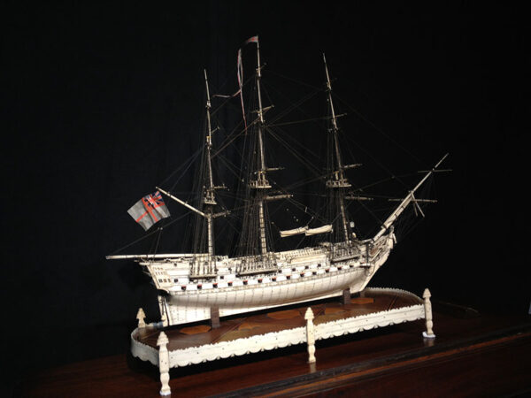 Les Heros, 74 Gun Ship of the Line - Image 4