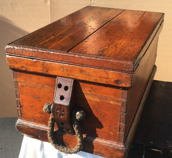 Sailor's Pine Sea Chest with Beckets - Image 6