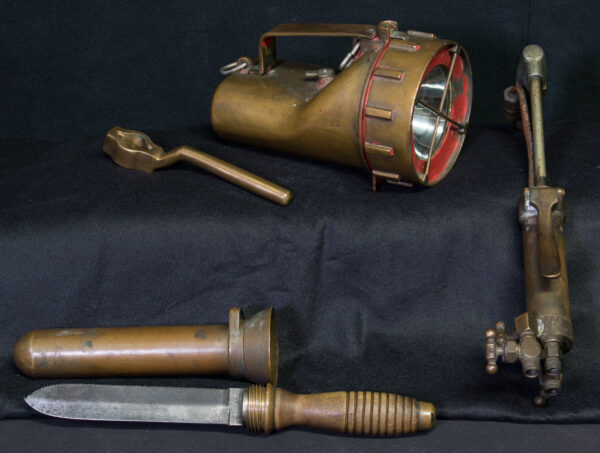 USN Morse Mark V Dive Helmet, Suit and Gear - Image 4