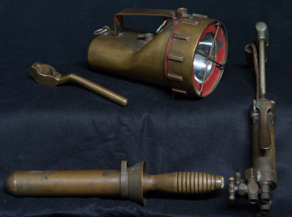 USN Morse Mark V Dive Helmet, Suit and Gear - Image 3