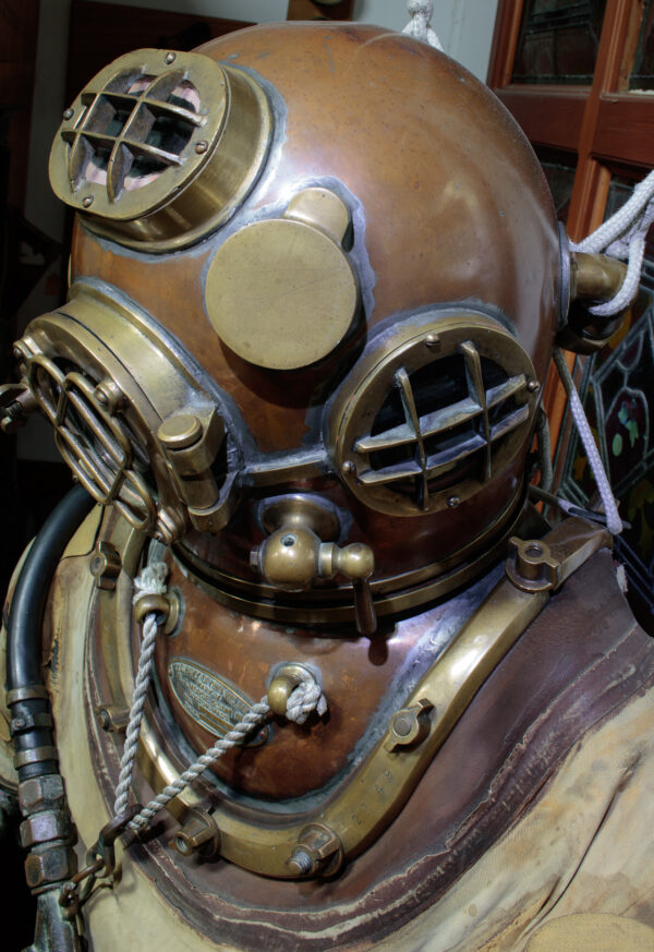 USN Morse Mark V Dive Helmet, Suit and Gear - Image 11