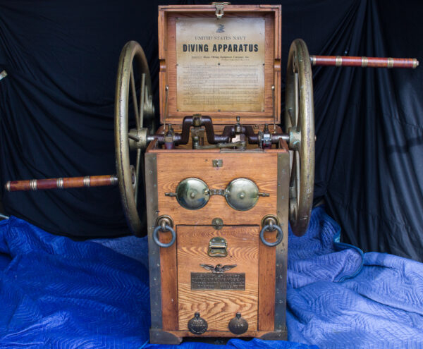 U.S. Navy Diving Air Pump Mark III by Morse - Image 10