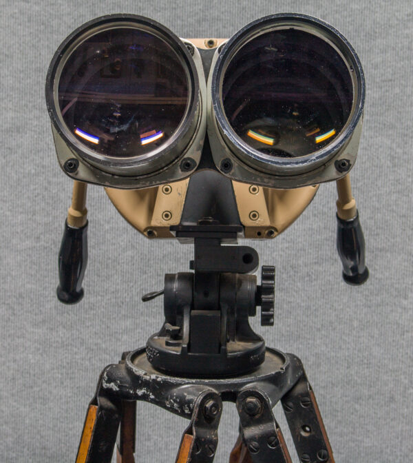 US Navy 20 x 120 Big Eye Bridge Binoculars - Image 8