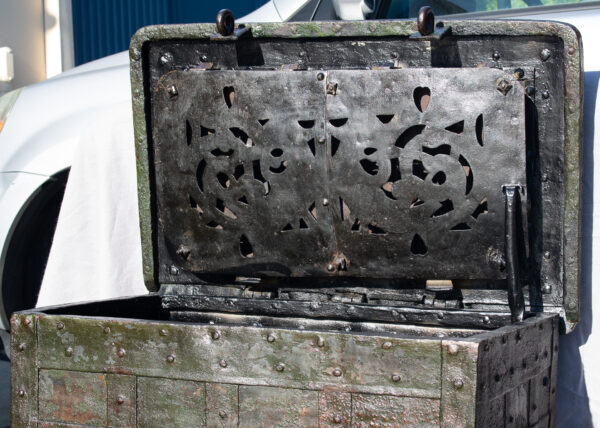 18th Century Armada Chest with Original Keys - Image 3