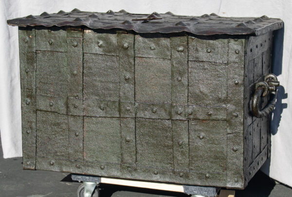 18th Century Armada Chest with Original Keys - Image 9