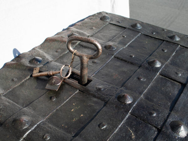 18th Century Armada Chest with Original Keys - Image 7