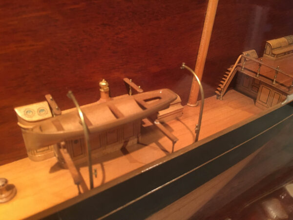 Builders Dockyard Half Model of the MINNYHIVE - Image 4