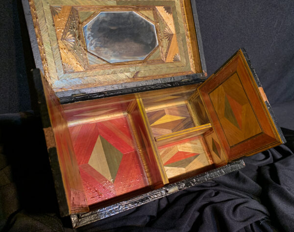 Napoleonic Prisoner of War Straw Box - Image 4