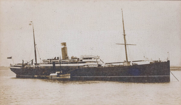 Original Period Photograph of RMS RUAPEHU - Image 2