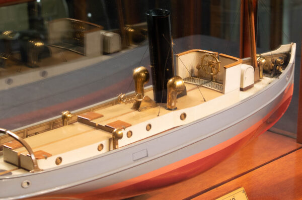 Builders Dockyard Half Hull Model of the Steam Tug RAYO - Image 8