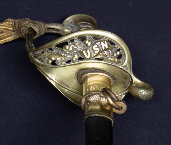 US Naval Officer's Sword with Outstanding Engraved Blade - Image 11