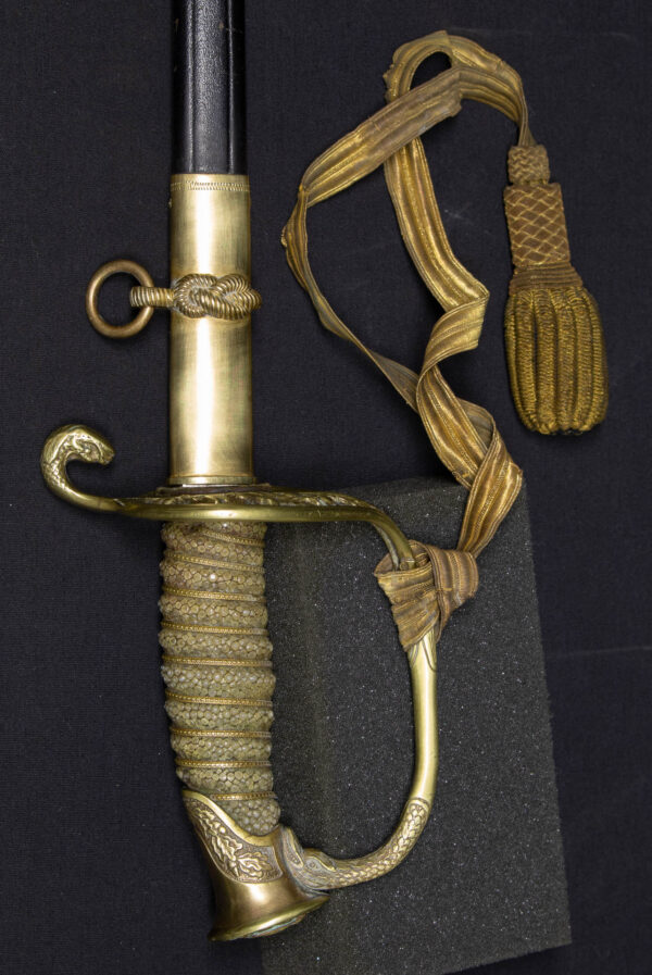 US Naval Officer's Sword with Outstanding Engraved Blade - Image 10