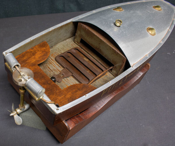 Live Steam Outboard Motor Boat - POLLY-WOG - Image 4