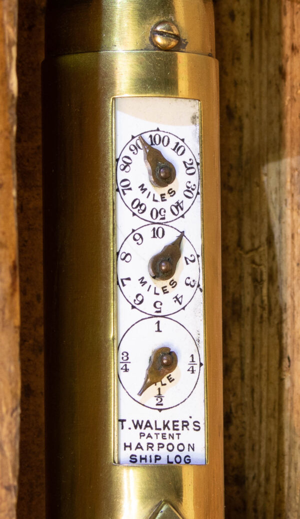 Walker A1 Harpoon Log in Original Case - Image 7