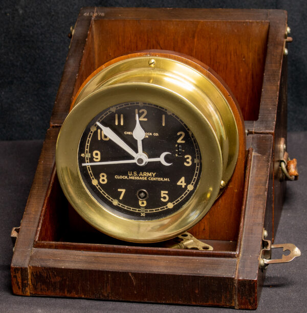 WWII US Army Chelsea Message Center Clock in Original Case - Image 4