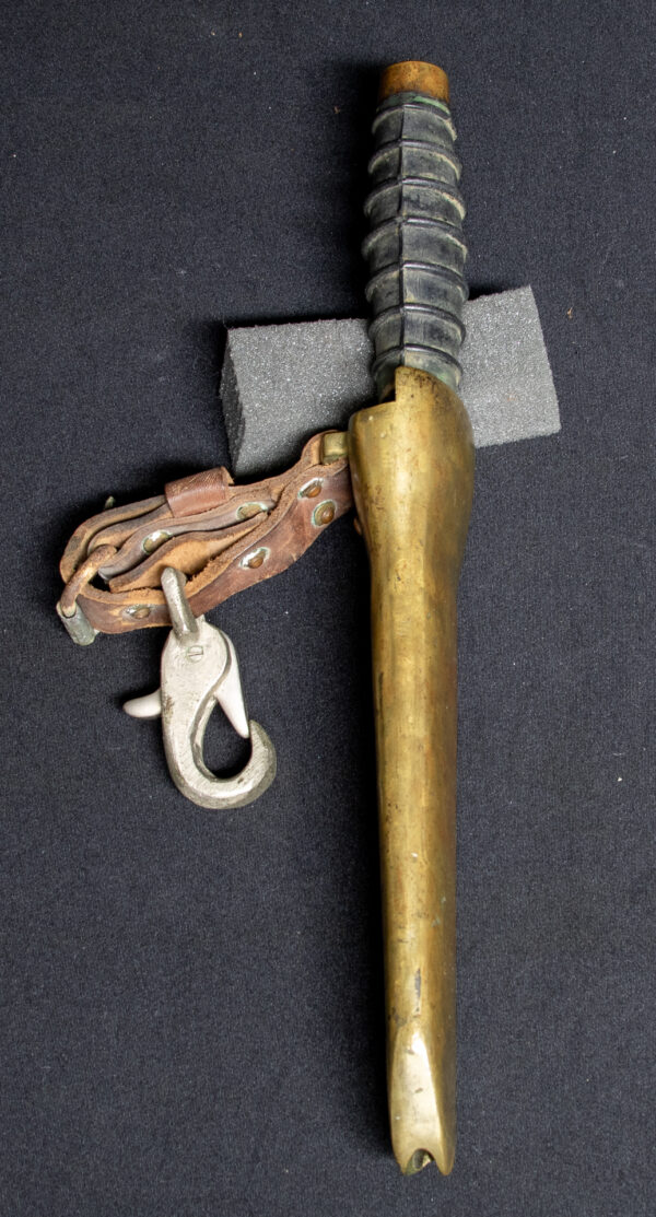 Dive Knife with Sheath - Image 4