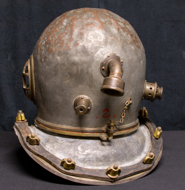 Chinese Deep Water 12 Bolt Dive Helmet - Image 5