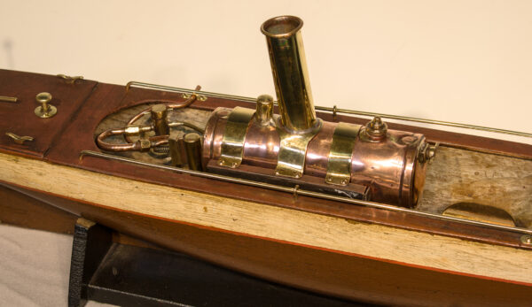 Live Steam Model of a Speedboat - Image 3