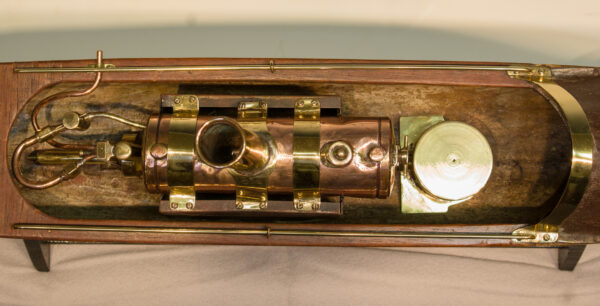 Live Steam Model of a Speedboat - Image 4