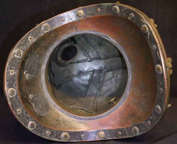 12 Bolt Dive Helmet by Yokohama Diving of Japan - Image 15
