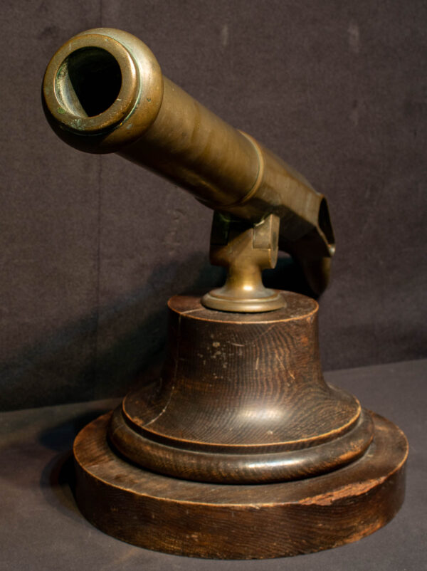 Continental Bronze Swivel Rail Gun - Image 7